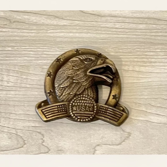 Bald Eagle USA Belt Buckle Stars and Flag Detail - Brass Tone Metal with Patina - Picture 2 of 5